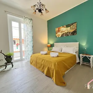 Patty Maison - Large & New Bari